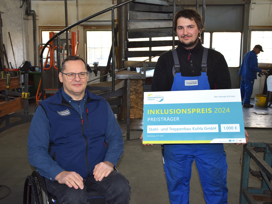 2 Ausgezeichnete Arbeit: Thomas Kuhla und sein Azubi Leon Wolff