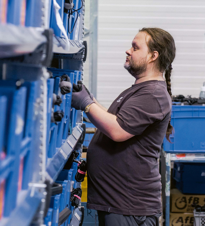 AfB ist seit seiner Gründung ein Inklusions­unternehmen und agiert in der freien Marktwirtschaft als gemeinnützige GmbH.