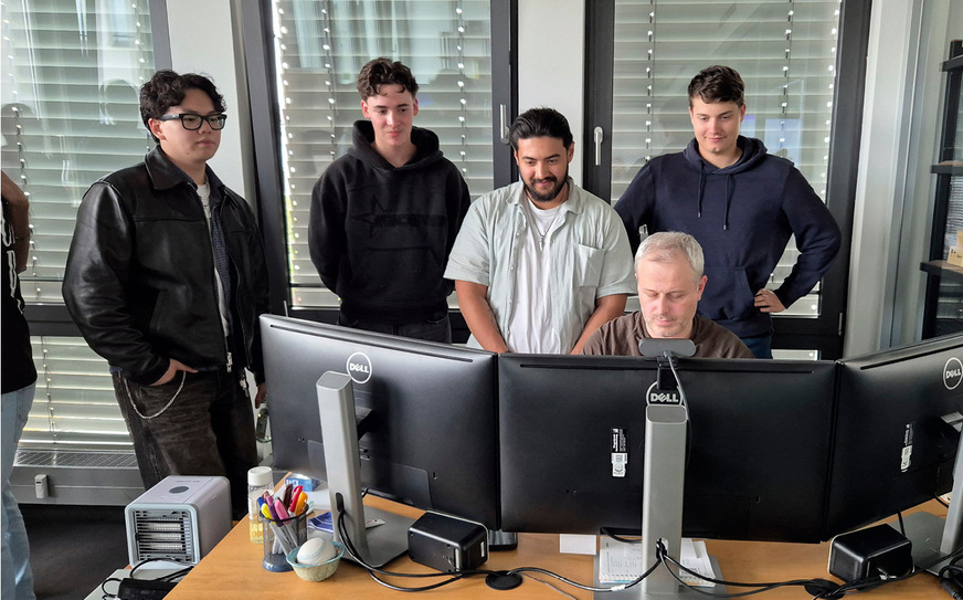 Die Ausbildung bei m.a.x. it soll laut Vorstand Clemens Dietl keineswegs Männersache bleiben.