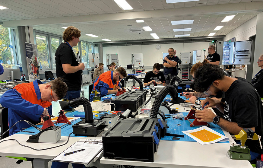 Präzises Arbeiten war beim WorldSkills RegioCup@ILW Mainz auch beim Löten wichtig.