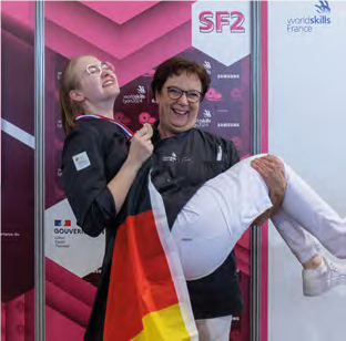 Gemeinsam stark: Bundestrainerin Britta Sickenberger- Schwing mit Fleischerin Laura Reckmann.