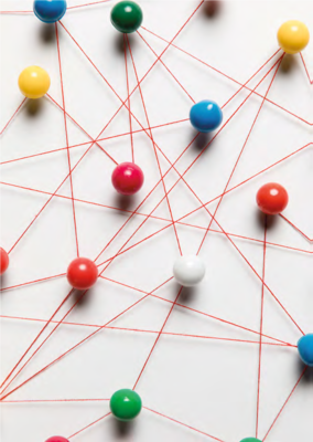 <p>Es geht nicht immer nur um Fakten: In den letzten Jahre wurden Soft Skills wie Teamfähigkeit, Pünktlichkeit und Resilienz immer wichtiger. Doch wie werden sie vermittelt? In der Schule meist nebenbei, sodass deren Ausprägung in der Regel erst während der Ausbildung geschieht. Eigentlich schade, wäre das doch auch ein ideales Betätigungsfeld in der Berufsorientierung.</p> - © Freepik