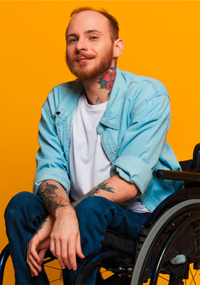 Die Anzahl schwerbehinderter Auszubildender zeigt eine positive Entwicklung: Von 6.356 im Jahr 2009 stieg die Zahl auf 7.975 in 2022. Im gleichen Zeitraum sanken die Ausbildungszahlen insgesamt. Der Anteil an allen Azubis wuchs dadurch von 0,4 auf 0,7 %.