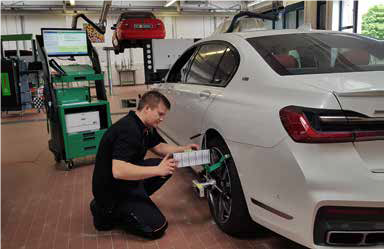<p>Deutschland stellt in der Entwicklungsphase von PISA VET u. a. die Lead Experts für die Untergruppe Kfz-Mechatronik.</p> - © WorldSkills Germany