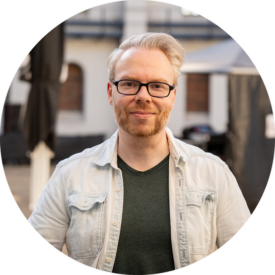 SKILLS-Autor Marcus Mötz versucht sich im Prompten.