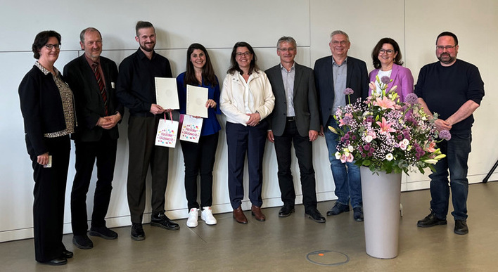 v. l. n. r.: Prof. Dr. Marisa Kaufhold, Prof. Dr. Volkmar Herkner, Dr. Stefan Nagel, Dr. Clarissa Pascoe, Dr. Iris Pfeiffer, Prof. Dr. Hubert Ertl, OStD Thomas Hochleitner, Prof. Dr. Ulrike Weyland, Dr. Bernhard Christoph (i. V. für Prof. Bernd Fitzenberger, Ph.D.)