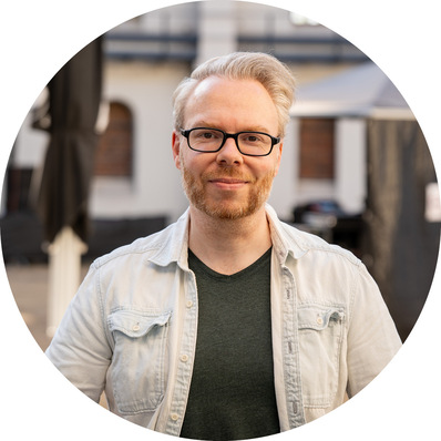 SKILLS-Autor Marcus Mötz versucht sich im Prompten.