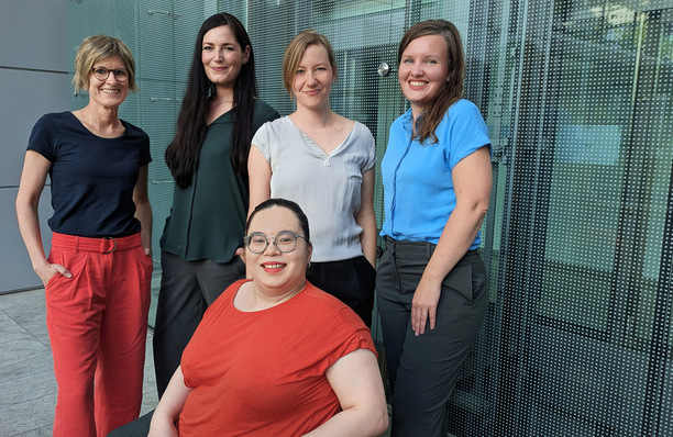 © (Quelle: NA beim BIBB) Engagiert: Das Team des Beratungsservice NA beim BIBB